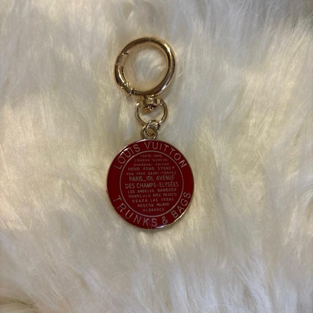 Multicolor Reversible Trunks & Bags Keychain/Bag Charm - Picture 9 of 10